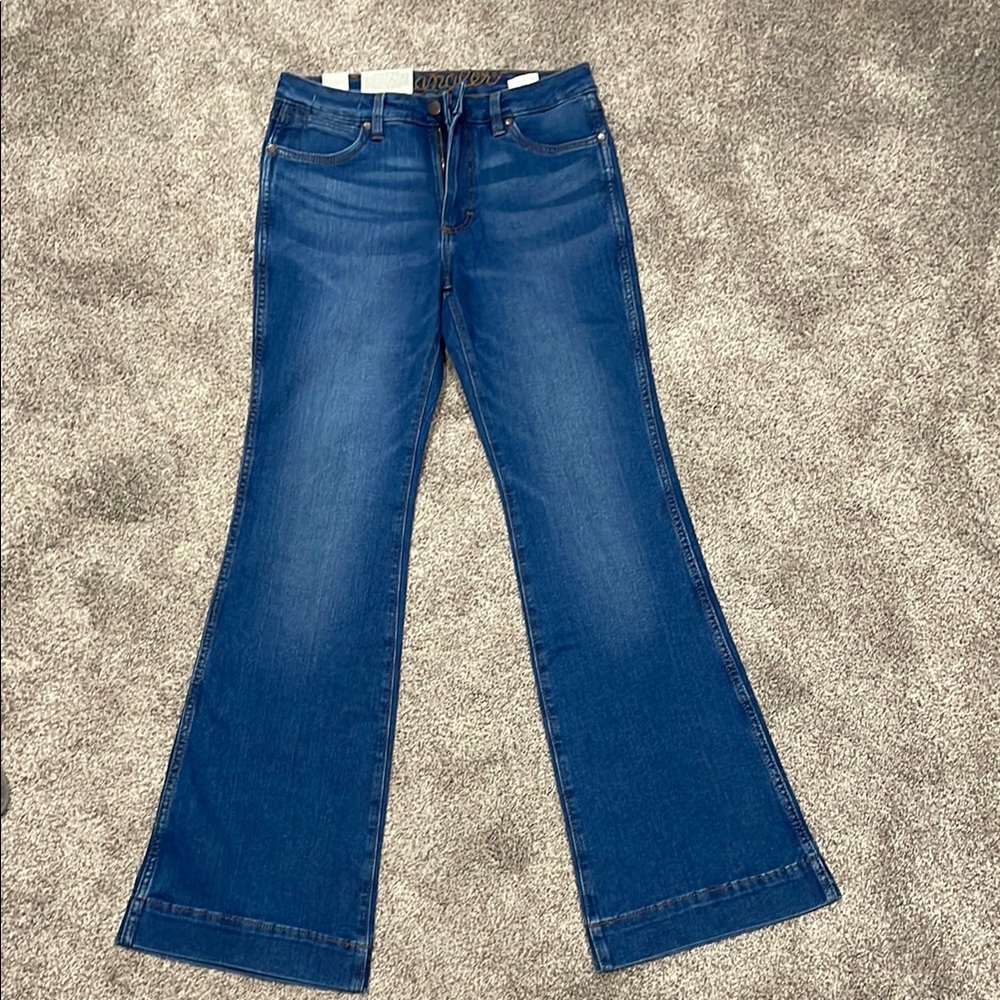 Wrangler High Rise Trouser Boot 28x34